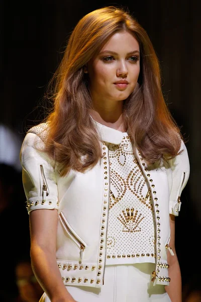 Look 1